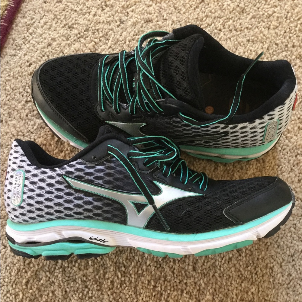 Mizuno Waverider 18 women's